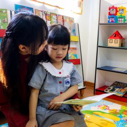 5 Tips to Get Your Child Interested in Reading With You!